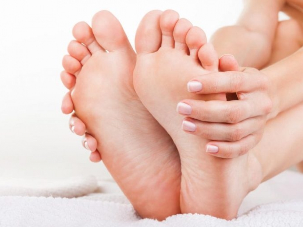 gydymas pėdų sąnarių namuose skausmas rankų ką daryti pirštų sąnarių