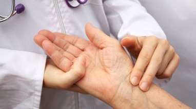 artritas tepalas pėdų sąnarių reumatizmas sąnarių sustingimas