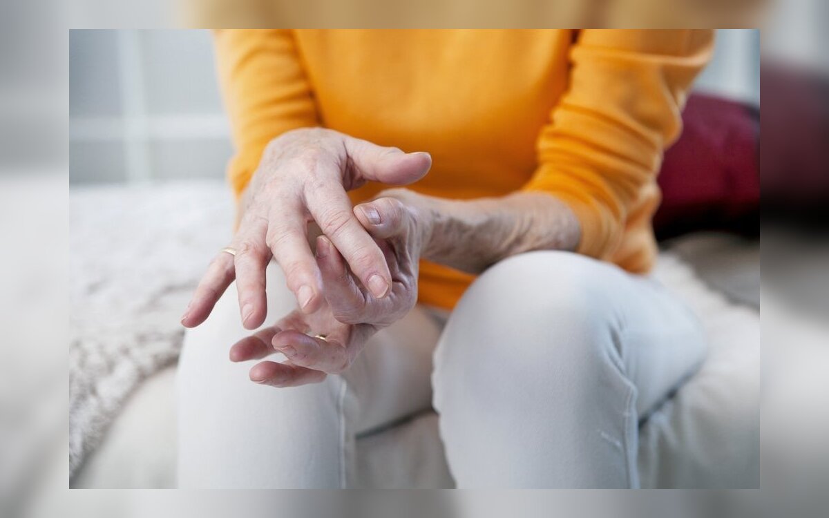 skausmas šepečių rankų gydymo sąnarių artritas uždegimas riešo palaikimo