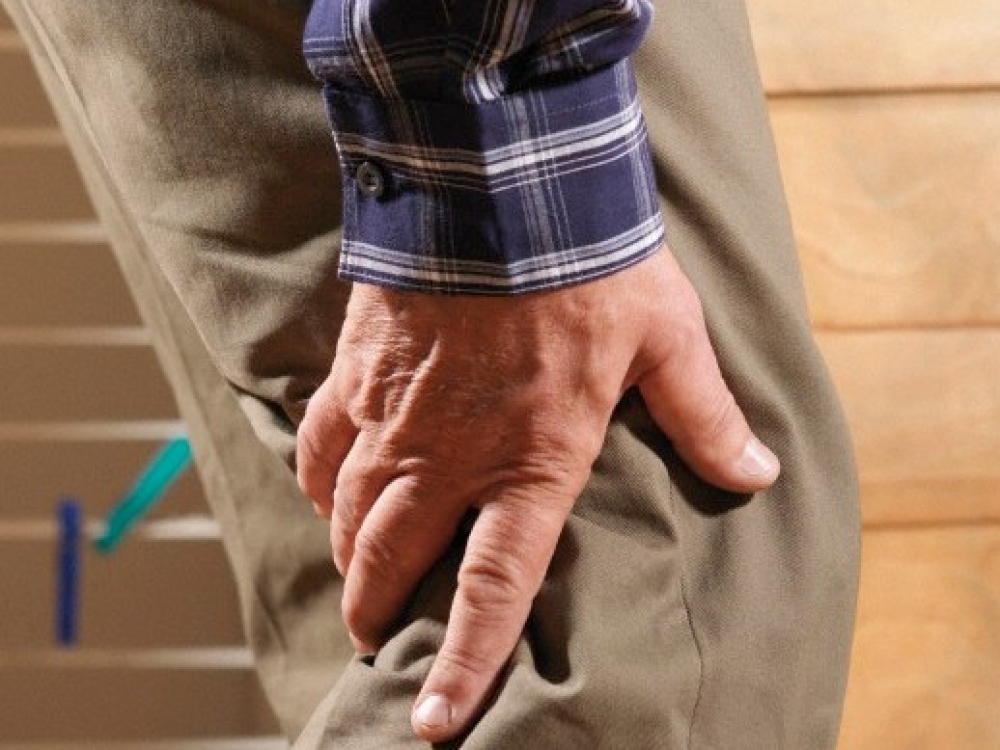 gerklės kaklo sąnarių skauda piršto sąnarys ant rankų kai lankstymo