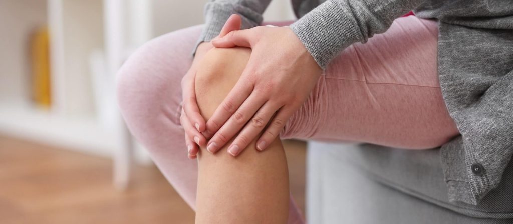 sąnarių skausmas sėdmenų aktyvus reumatoidinis artritas